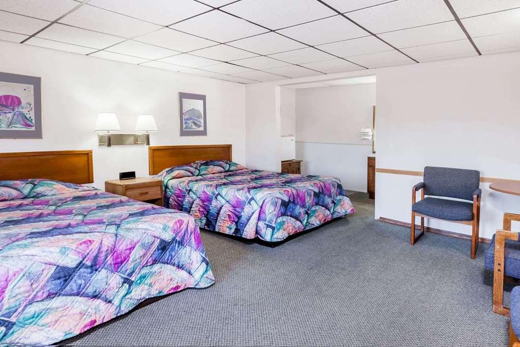 Knights Inn Mackinaw City Kamer foto