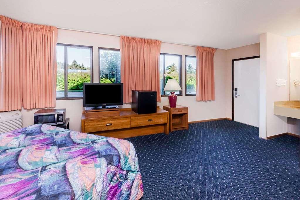 Knights Inn Mackinaw City Kamer foto