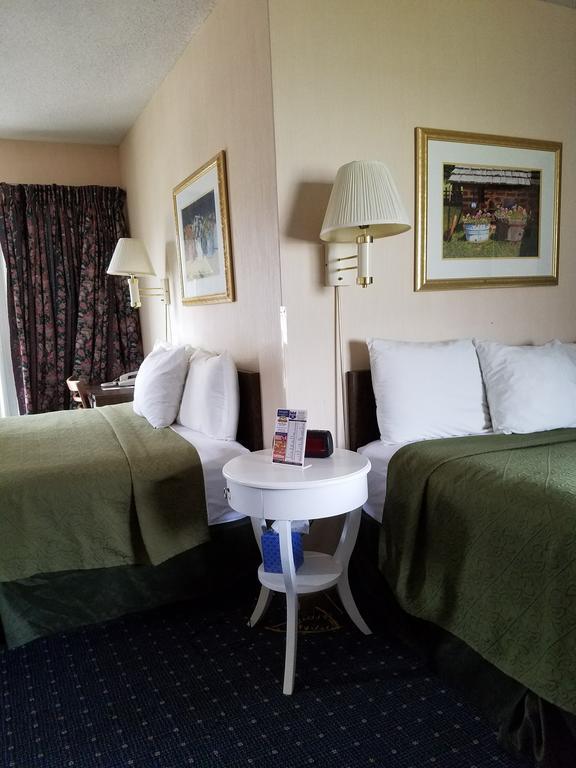 Knights Inn Mackinaw City Buitenkant foto